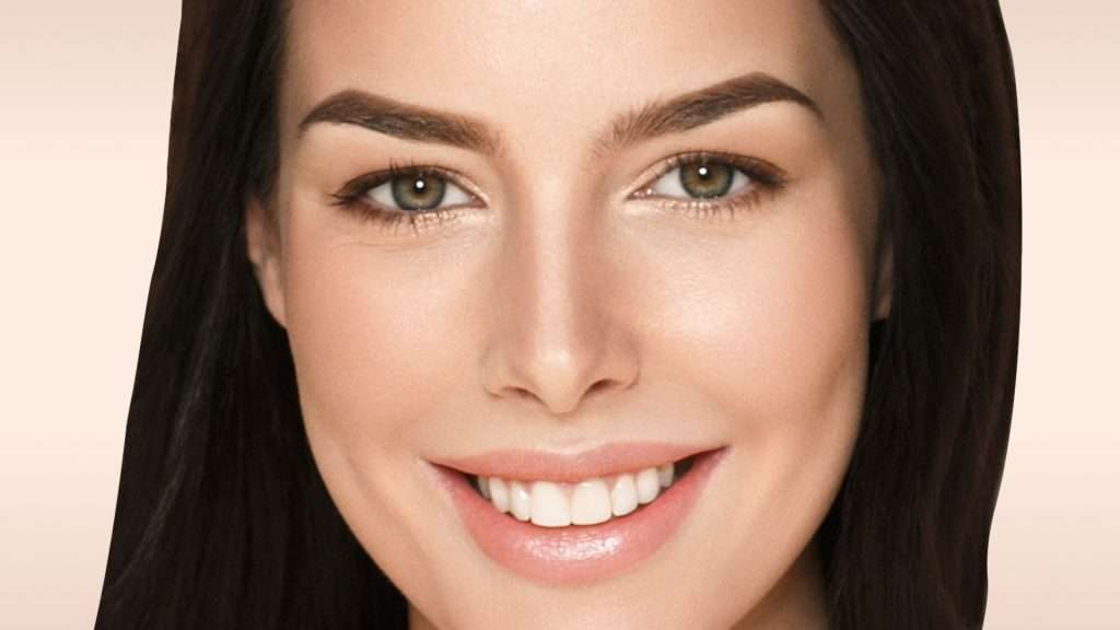 Bild eines Modells Chanel Glow Behandlung glowtox